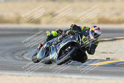 media/Dec-08-2024-CVMA (Sun) [[267e5a7075]]/Race 2-Amateur Supersport Open/